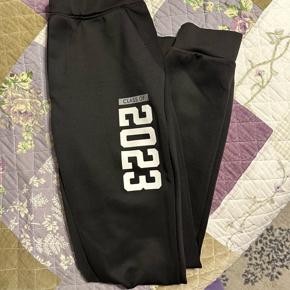 Women’s Pants Class of 2023 Size Small - Picture 9 of 9